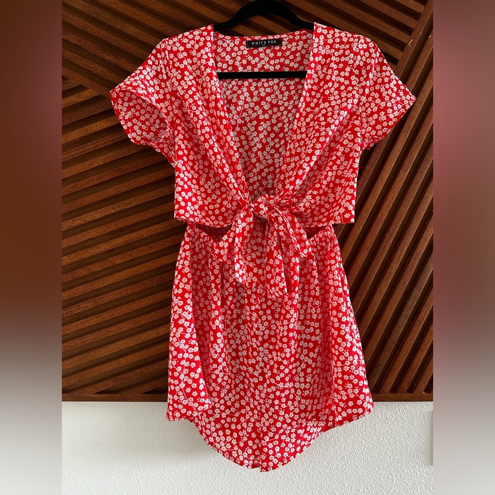 *CUTE* Floral Red Romper with front cut out detail